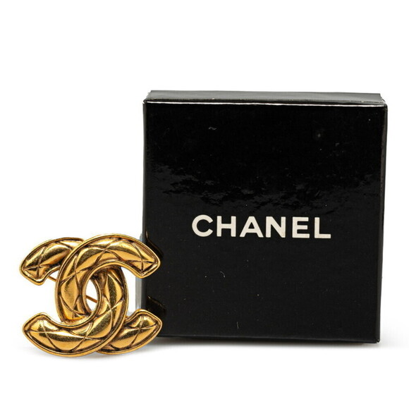Chanel Quilted CC Logo Brooch Metal Brooch in Good condition - Picture 8 of 8